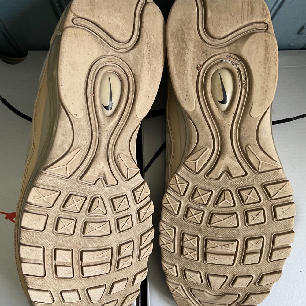 Air Max - Picture 5 of 5